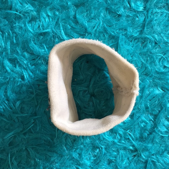 Retro Hello Kitty wristband - Picture 4 of 8